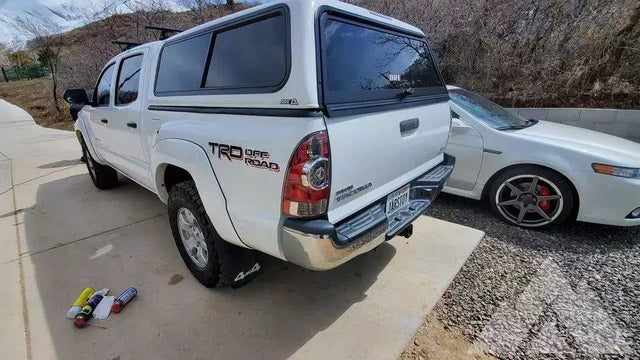 2015 Toyota Tacoma — photo 2