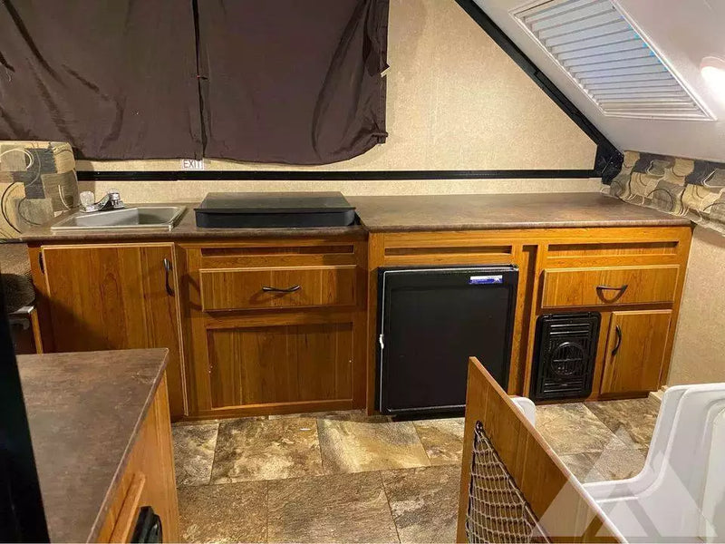 2016 Starcraft Comet — used overland trailer for sale in Colorado Springs, CO (photo 2) — photo 2