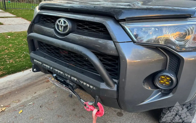 2016 Toyota 4Runner — photo 2