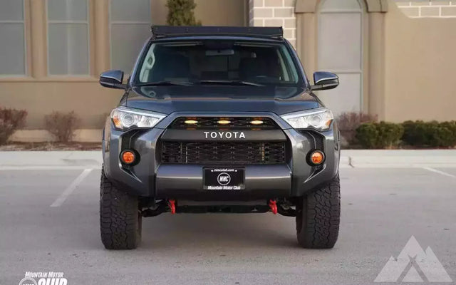 2016 Toyota 4Runner — photo 2