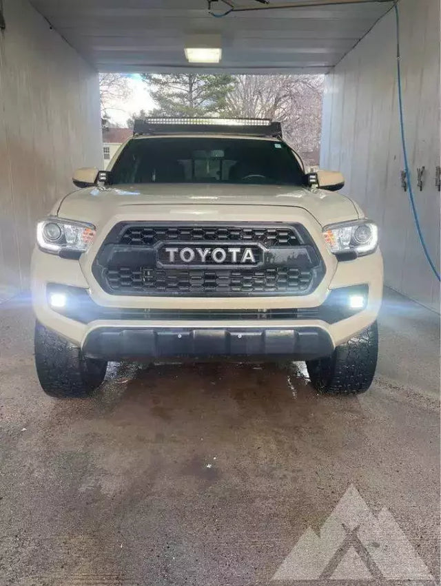 2016 Toyota Tacoma — photo 2