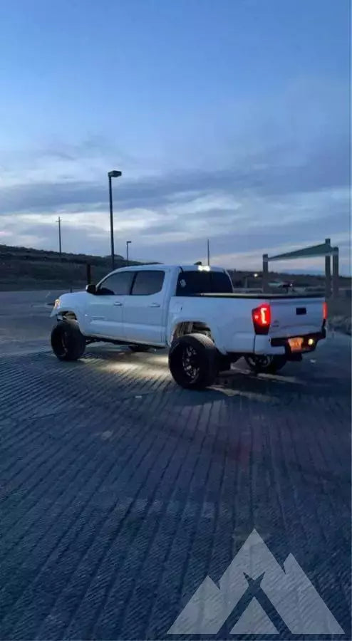 2016 Toyota Tacoma — photo 3