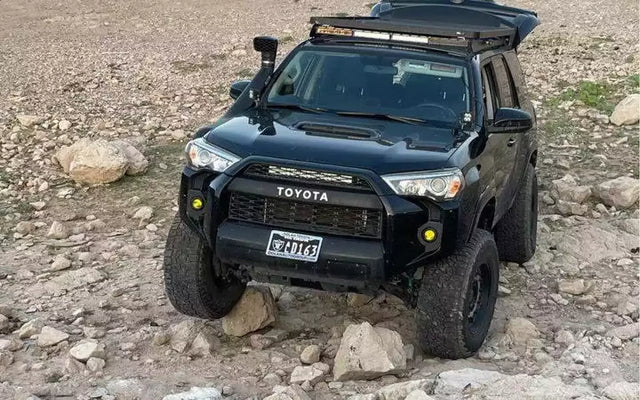 2017 Toyota 4Runner — photo 2