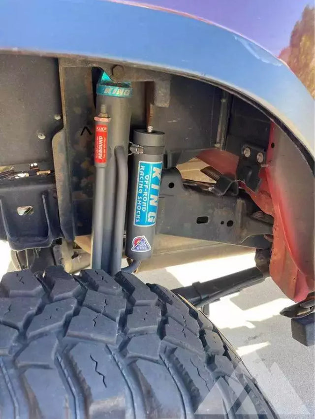 2017 Toyota Tacoma — photo 2