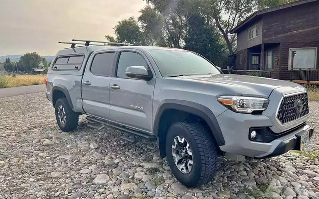 2018 Toyota Tacoma — photo 2