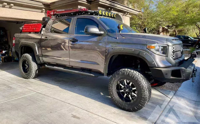 2018 Toyota Tundra — photo 2