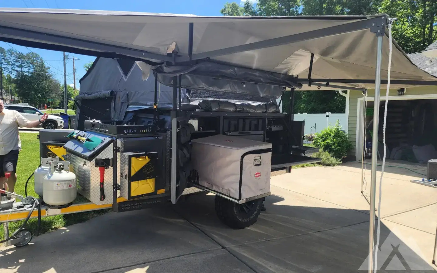 2018 UEV 390 CONQUEROR PLATINUM — used overland trailer for sale in Coltons Point, MD (photo 2) — photo 2