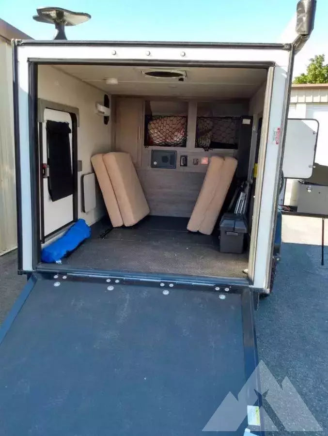2018 Used Forest River No Boundaries Toy Hauler RV — used overland trailer for sale in Boise, ID (photo 5) — photo 5