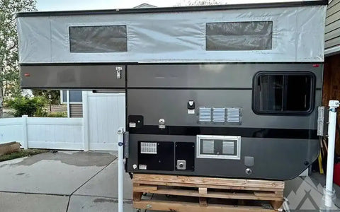 2019 Four wheel camper hawk flatbed