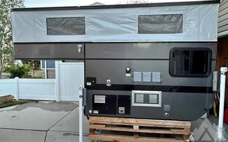 2019 Four wheel camper hawk flatbed — used for sale in Sandy, UT — photo 1