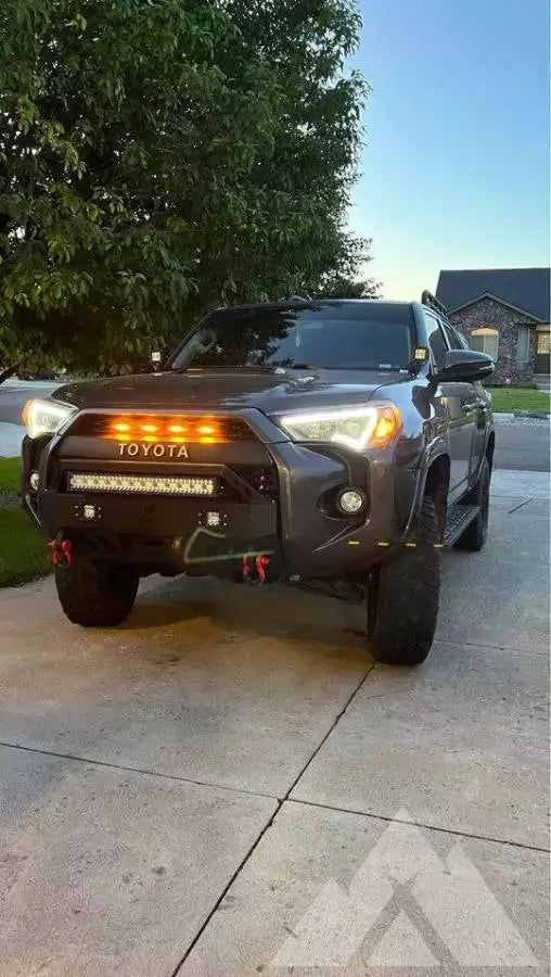 2019 Toyota 4Runner — photo 2