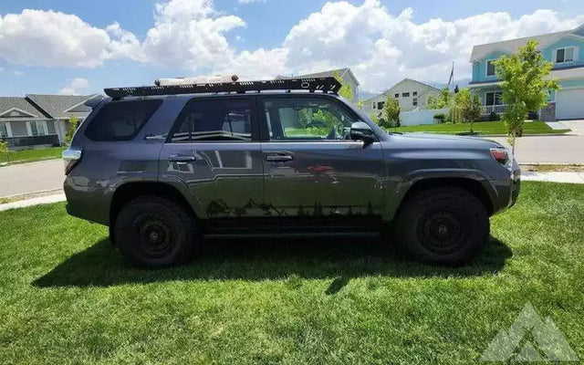 2019 Toyota 4Runner — photo 2