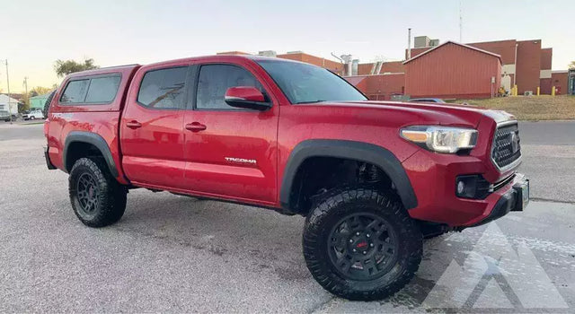 2019 Toyota Tacoma — photo 2