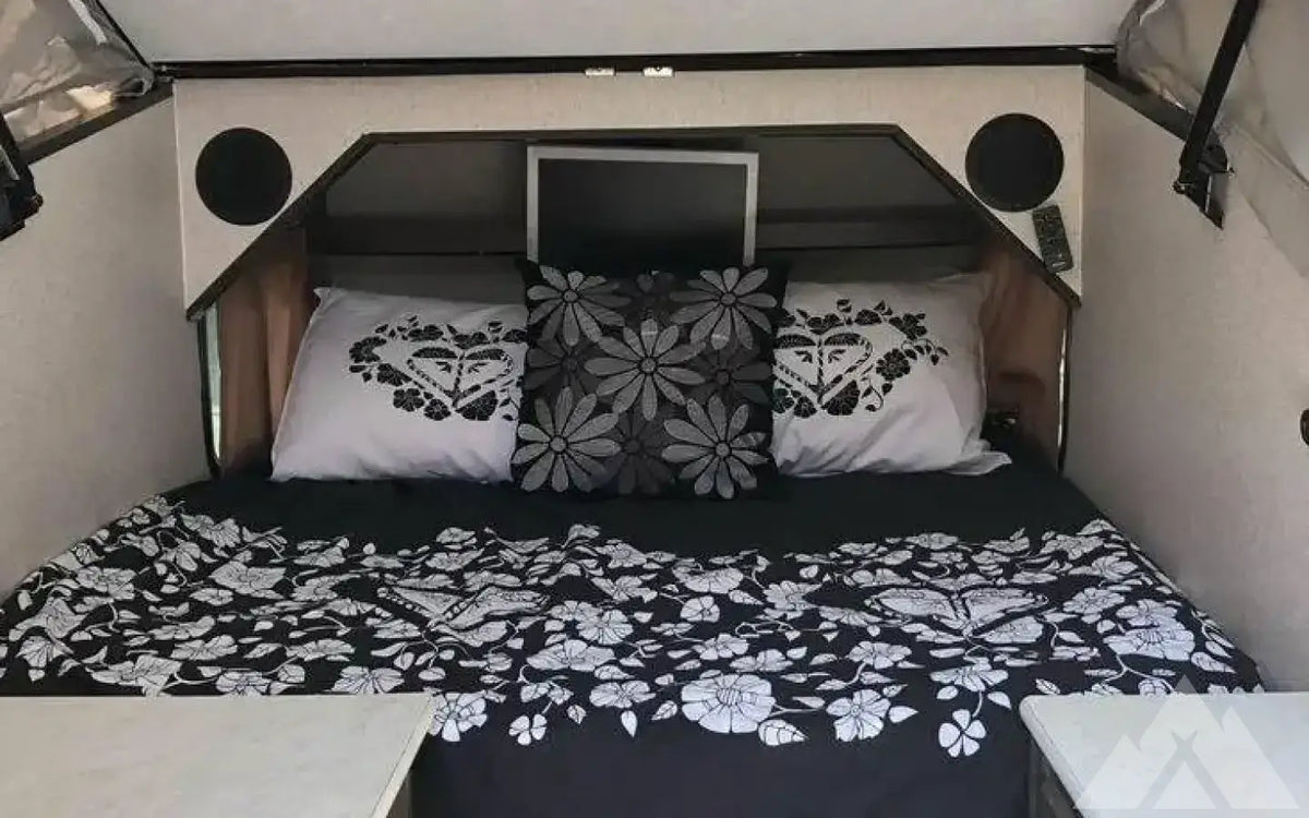 2020 Coachman Clipper 9.0TD — used overland trailer for sale in Provo, UT (photo 2) — photo 2