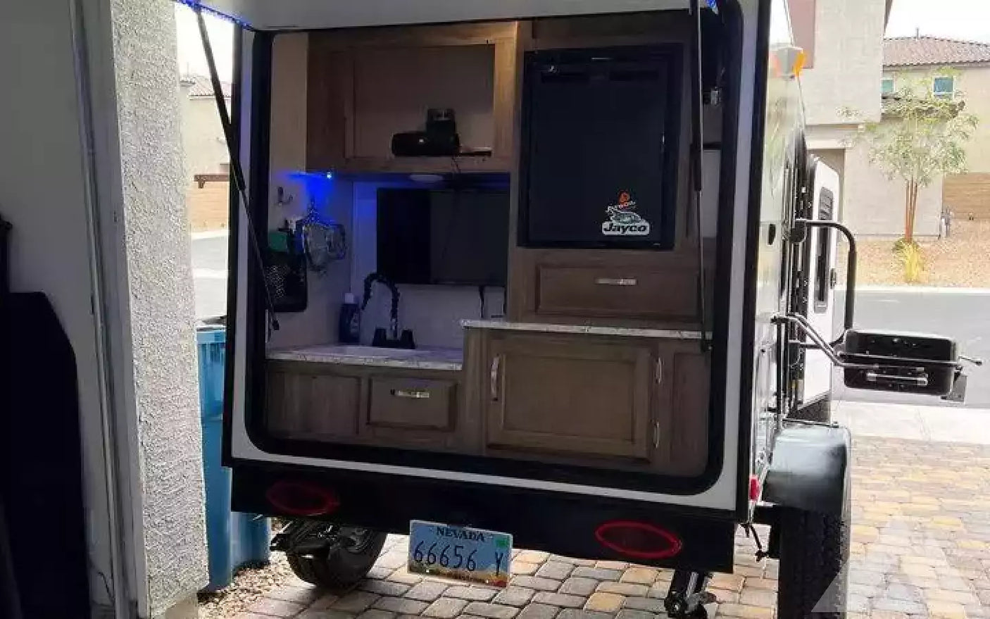 2020 Jayco hummingbird 10rk — used overland trailer for sale in Las Vegas, NV (photo 4)