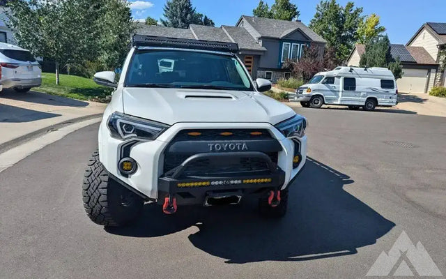 2020 Toyota 4Runner — photo 2