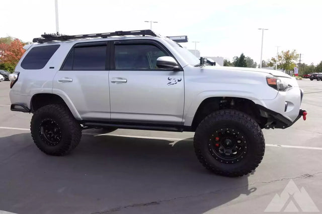 2020 Toyota 4Runner — photo 2
