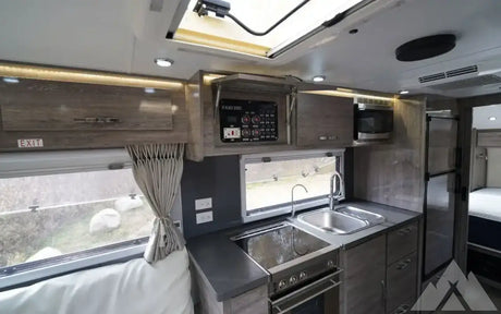 2021 Black Series hq21 — used overland trailer for sale in Eagle, CO (photo 3)