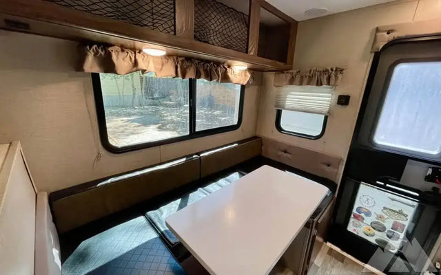 2021 Travel Lite 625SL Super Lite truck camper — photo 3