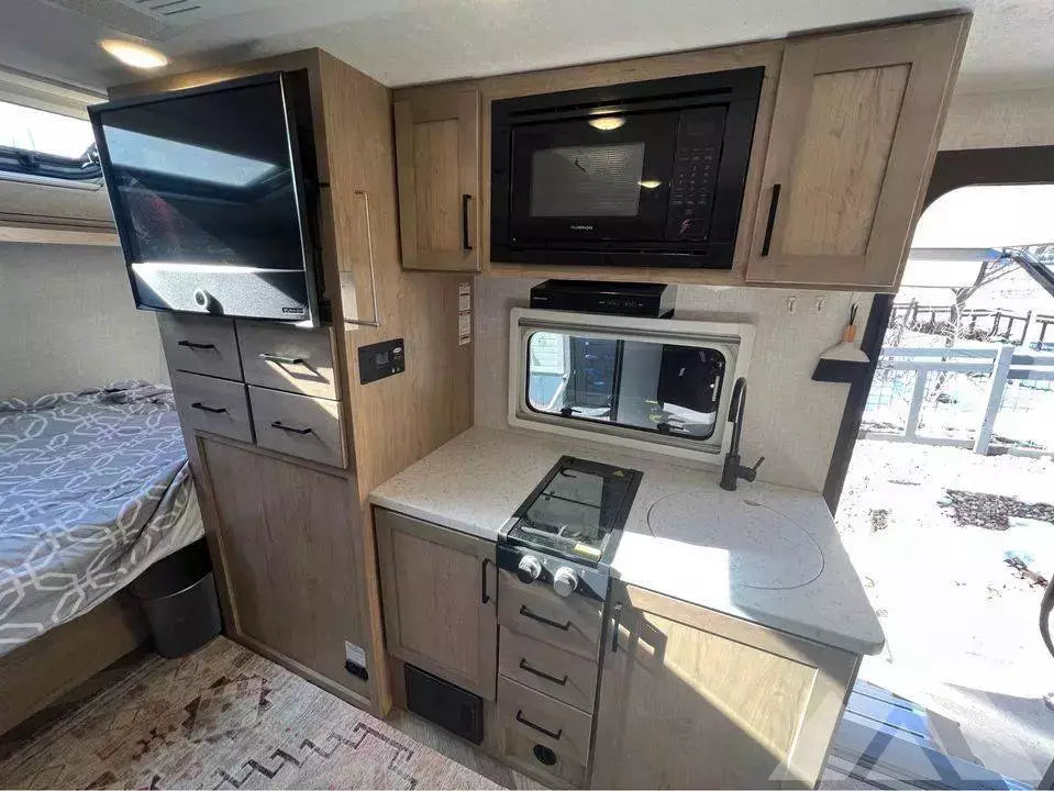 2022 Black Series 171fb — used overland trailer for sale in Littleton, CO (photo 3)