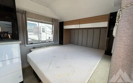 2022 Black Series 19hq - rugged, off grid trailer! — used overland trailer for sale in Idaho Falls, ID (photo 6)
