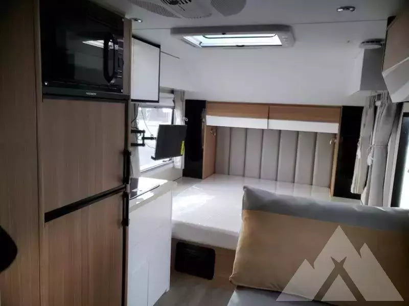 2022 BLACK SERIES hq17 — used overland trailer for sale in Billings, MT (photo 5) — photo 5