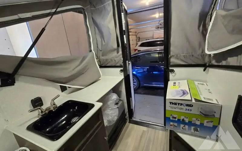 2022 Coachmen clipper 9.0 — used overland trailer for sale in Longmont, CO (photo 7) — photo 7