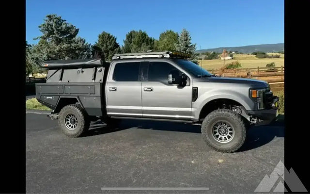 2022 Ford F350 — photo 2