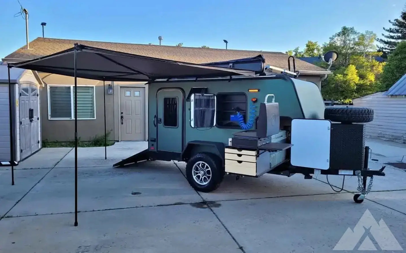 2022 Forest River No Boundaries 10.6 Toy Hauler — used overland trailer for sale in Salt Lake City, UT (photo 9)