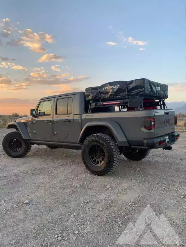 2022 Jeep Gladiator — photo 2