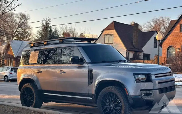 2022 Land Rover Defender 110 — photo 2