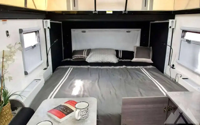 2023 OBI dweller 13 overlanding camper — photo 2