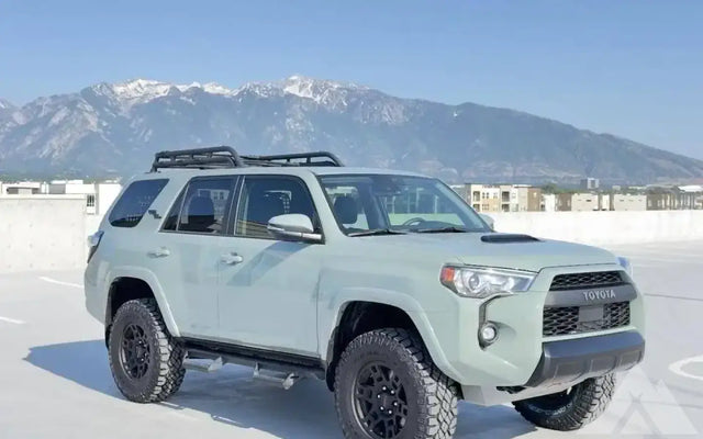 2023 Toyota 4Runner — photo 2