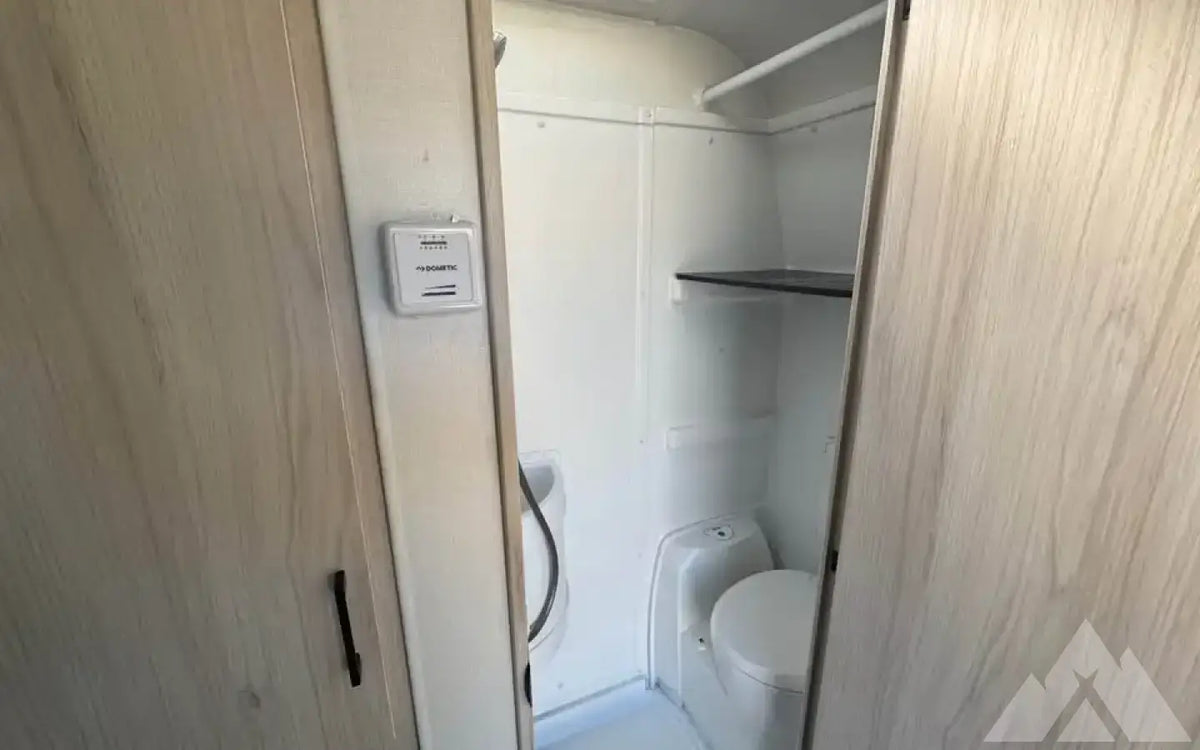 2023 Winnebago hike 100 series h1316fb overland — used overland trailer for sale in Meridian, ID (photo 4) — photo 4