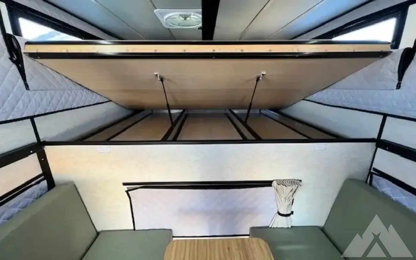 2024 Four Wheel Campers Hawk — used for sale in Fallon, NV (photo 5) — photo 5