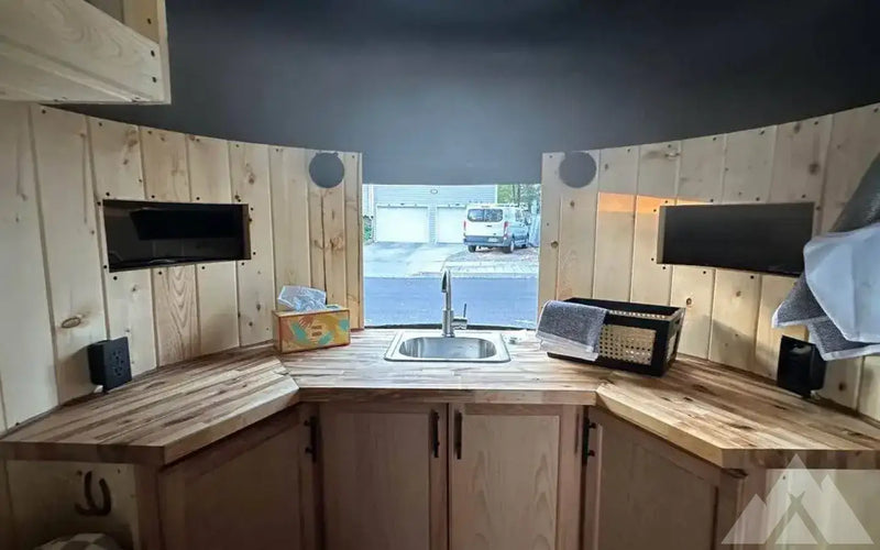 2024 Newly renovated trailer -> camper conversi — used overland trailer for sale in Sandy, UT (photo 4) — photo 4
