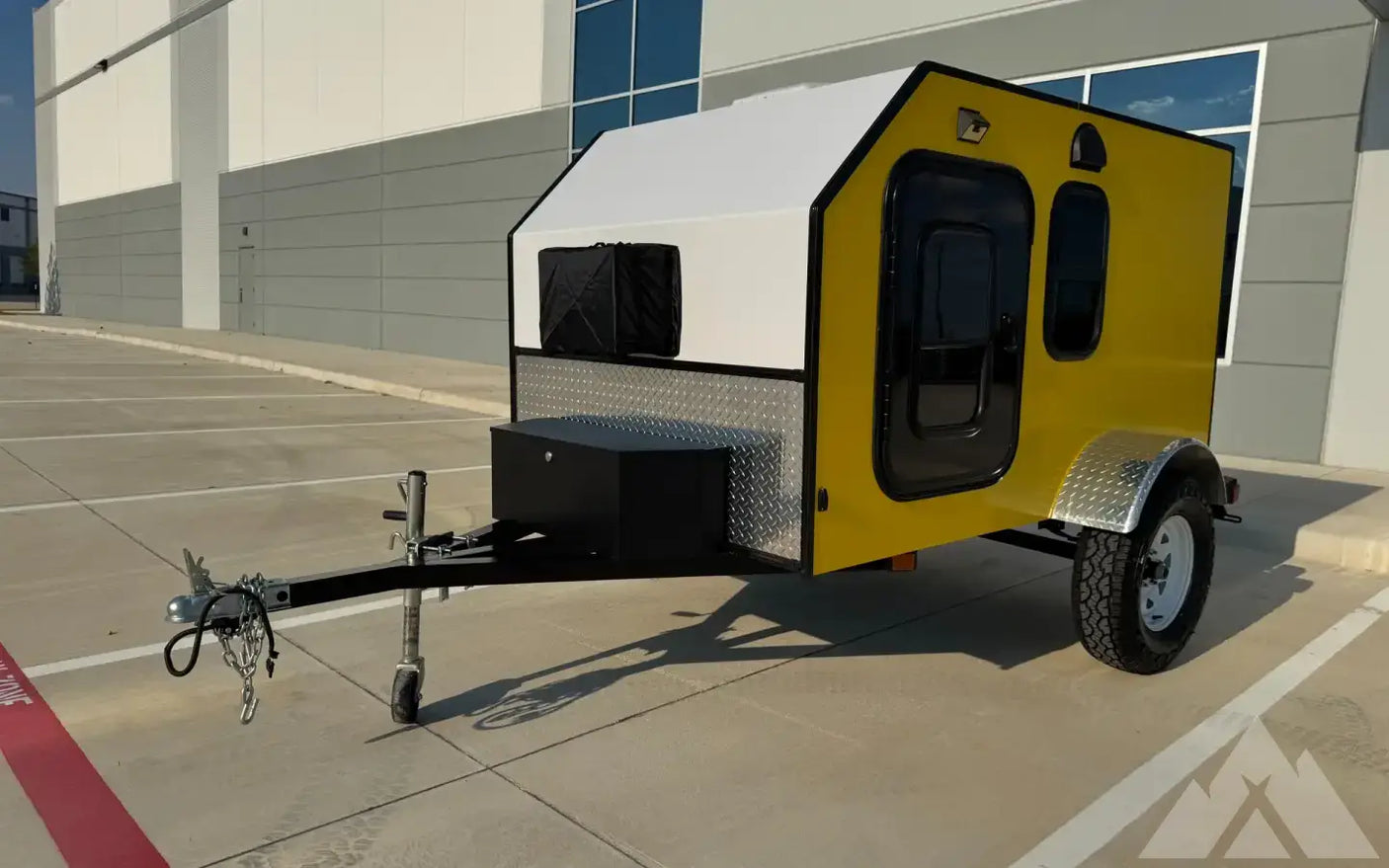 2025 Advance Trailers 5x8 Squareback — new overland trailer for sale in San Antonio, TX (photo 6)