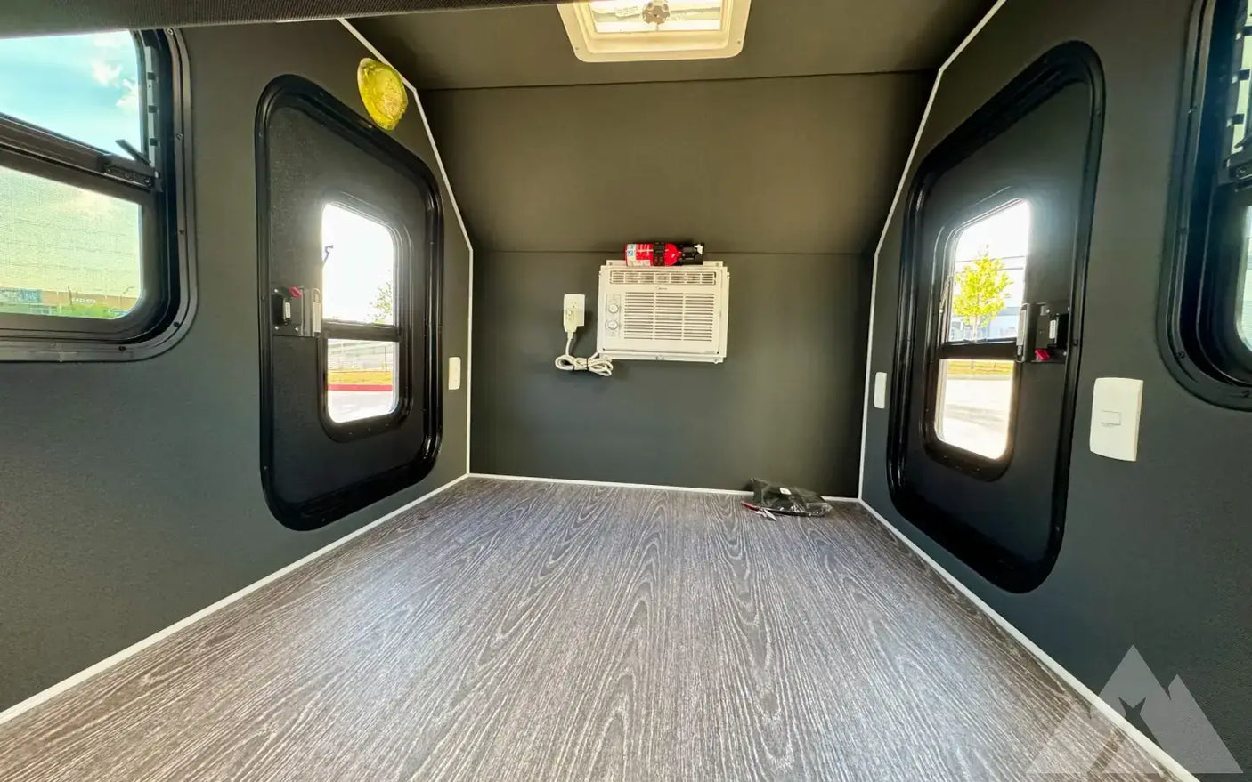2025 Advance Trailers 5x8 Squareback — new overland trailer for sale in San Antonio, TX (photo 10)