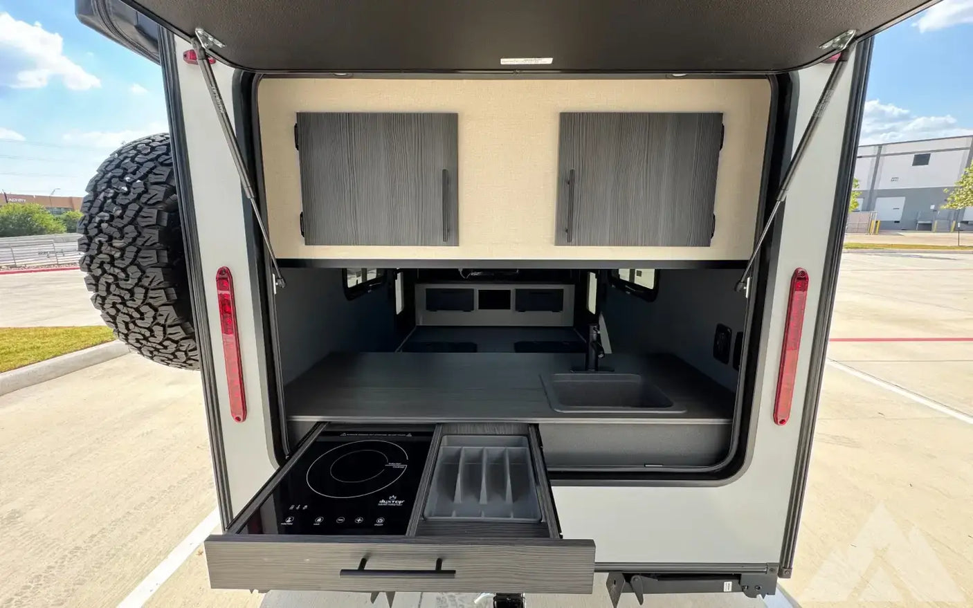 2025 Advance Trailers 5x9 Squareback — new overland trailer for sale in San Antonio, TX (photo 9)
