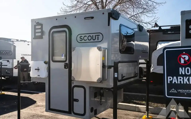 2025 SCOUT YOHO SLIDE IN truck camper — photo 3