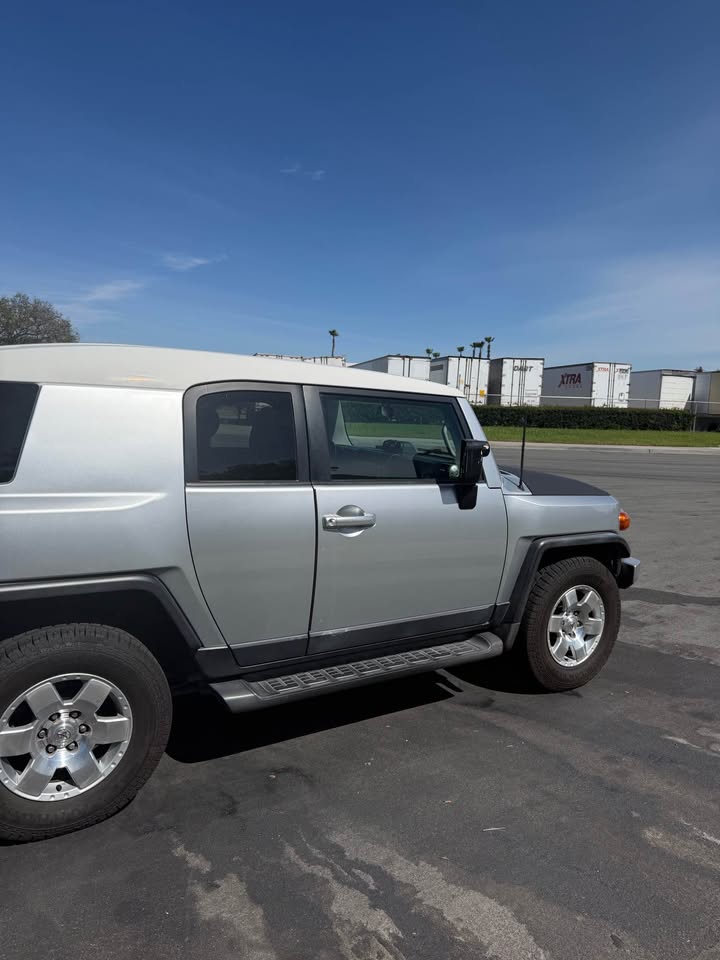 2007 Toyota FJ Cruiser · Sport Utility 2D in Bonita, CA (photo 3) — photo 3