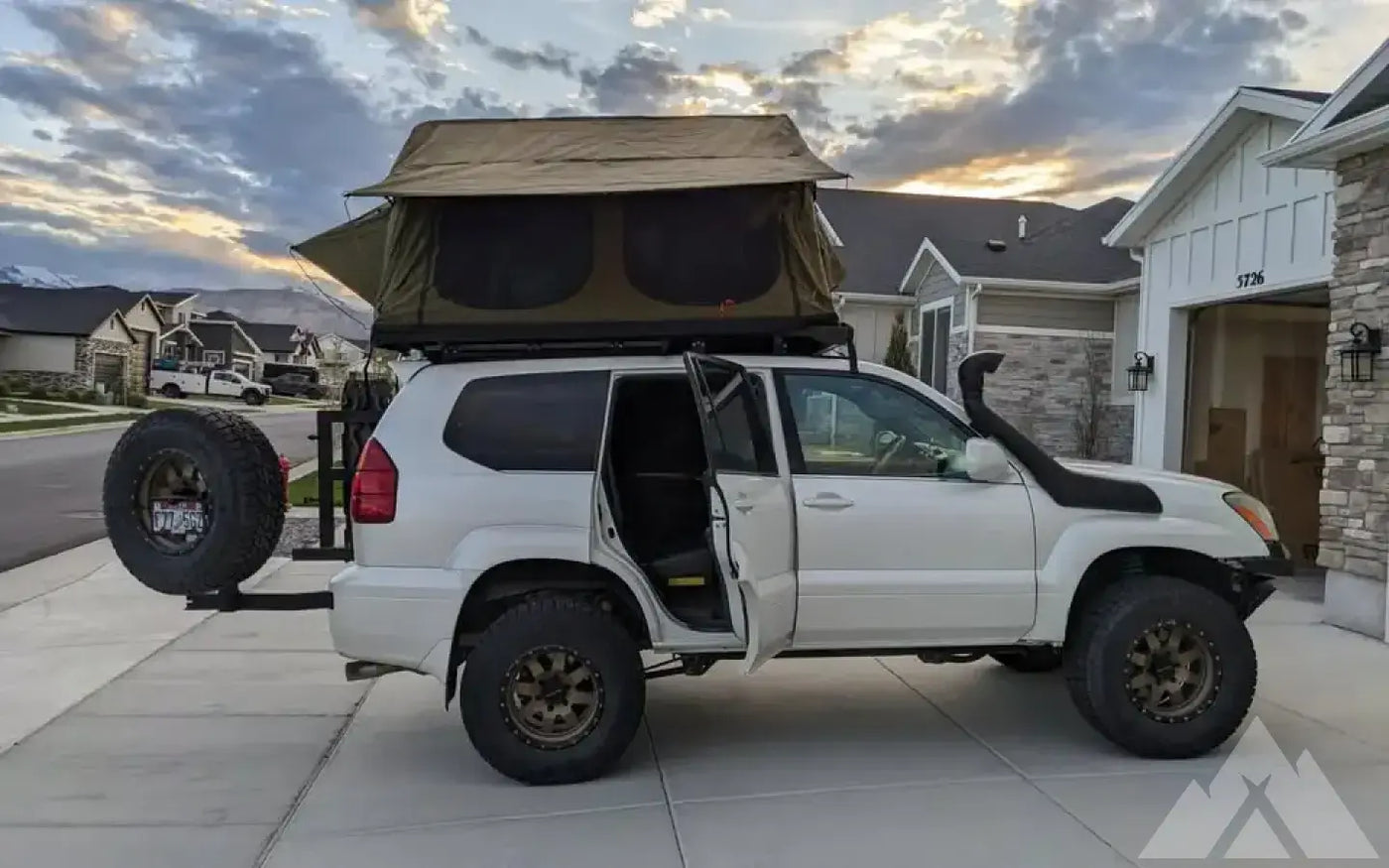 23Zero Walkabout 87 2.0 Tent (Used twice) — used rooftop tents for sale (photo 2) — photo 2