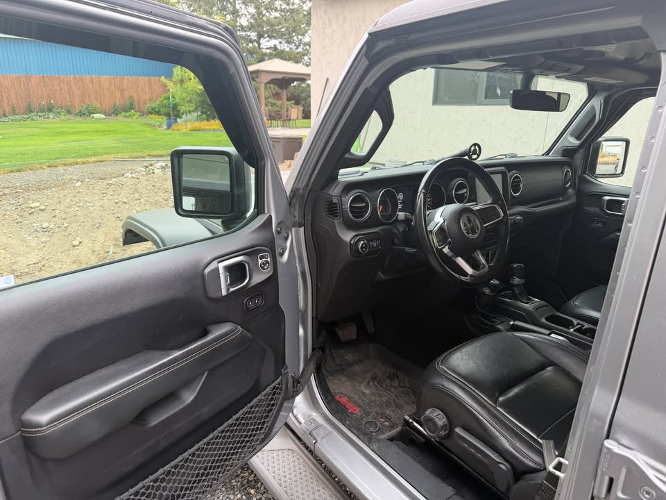 2020 Jeep Gladiator · Overland in West Richland, WA (photo 5) — photo 5