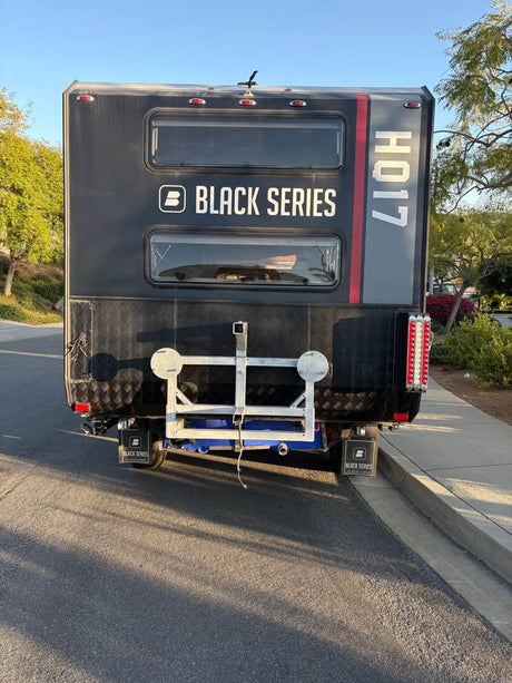 Black Series Camper HQ17 in Poway, CA (photo 9)