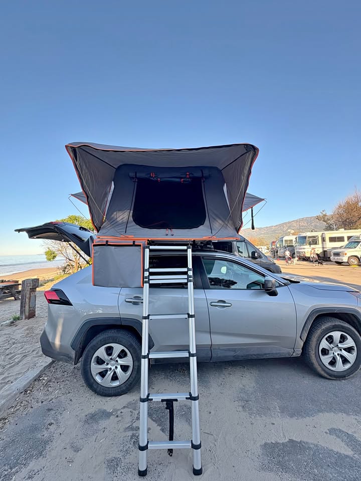 Rooftop Tent: Roofnest Condor in Tacoma, WA (photo 1) — photo 1
