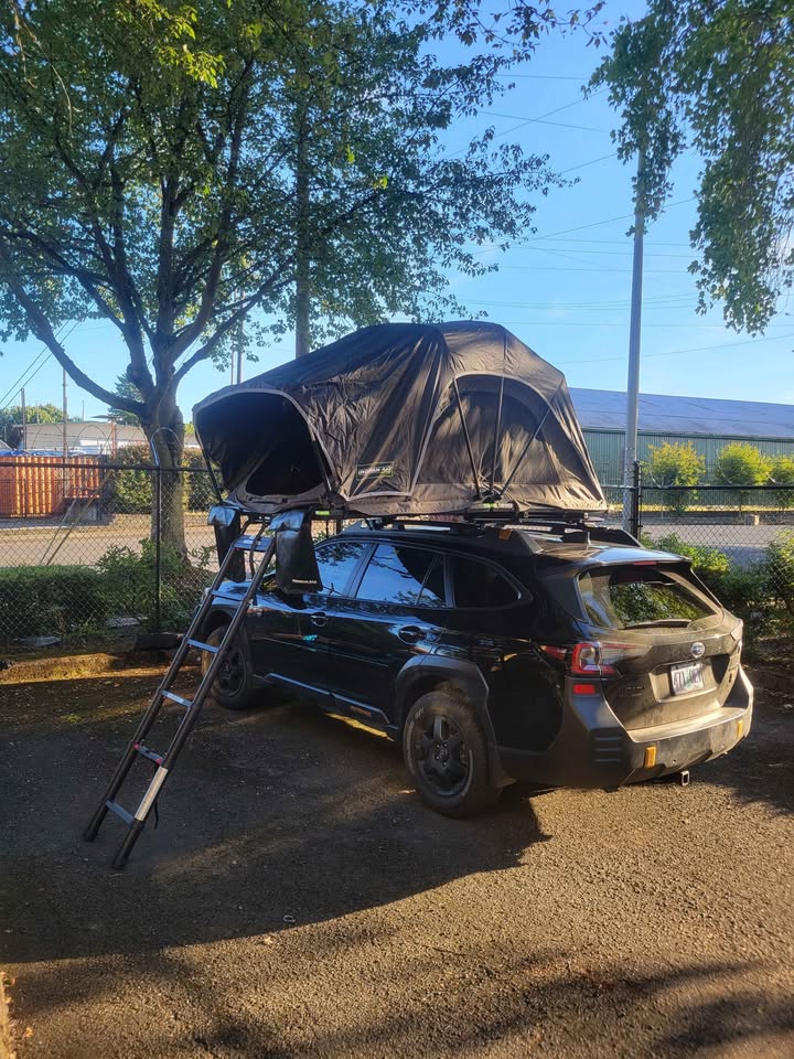 Ironman 4x4 uber lite rooftop tent in Gresham, OR (photo 6) — photo 6