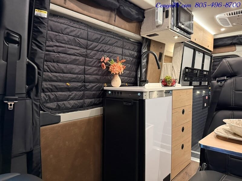 2027 Storyteller Overland classic mode og in Thousand Oaks, CA (photo 6) — photo 6