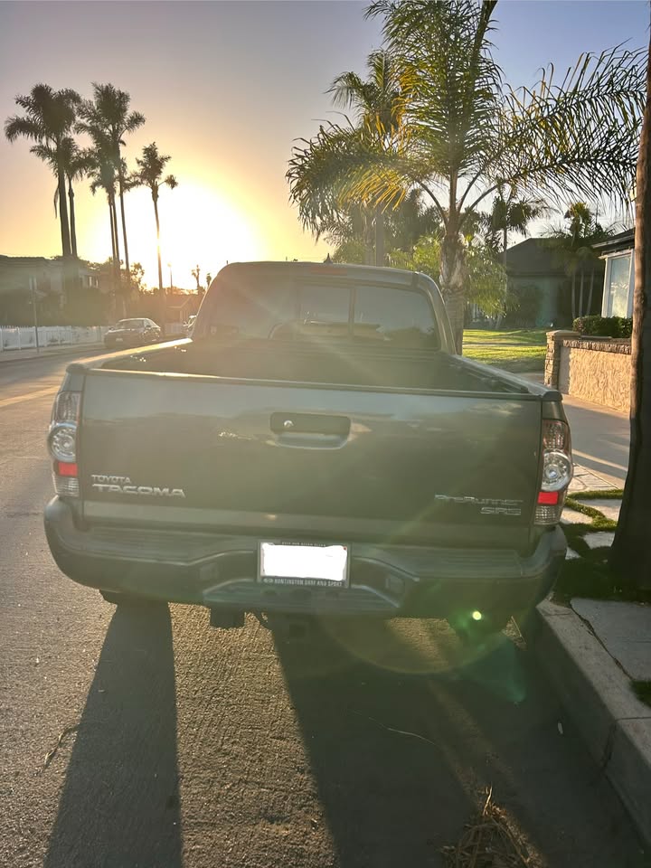2015 Toyota tacoma pre-runner trd sport in Huntington Beach, CA (photo 2) — photo 2