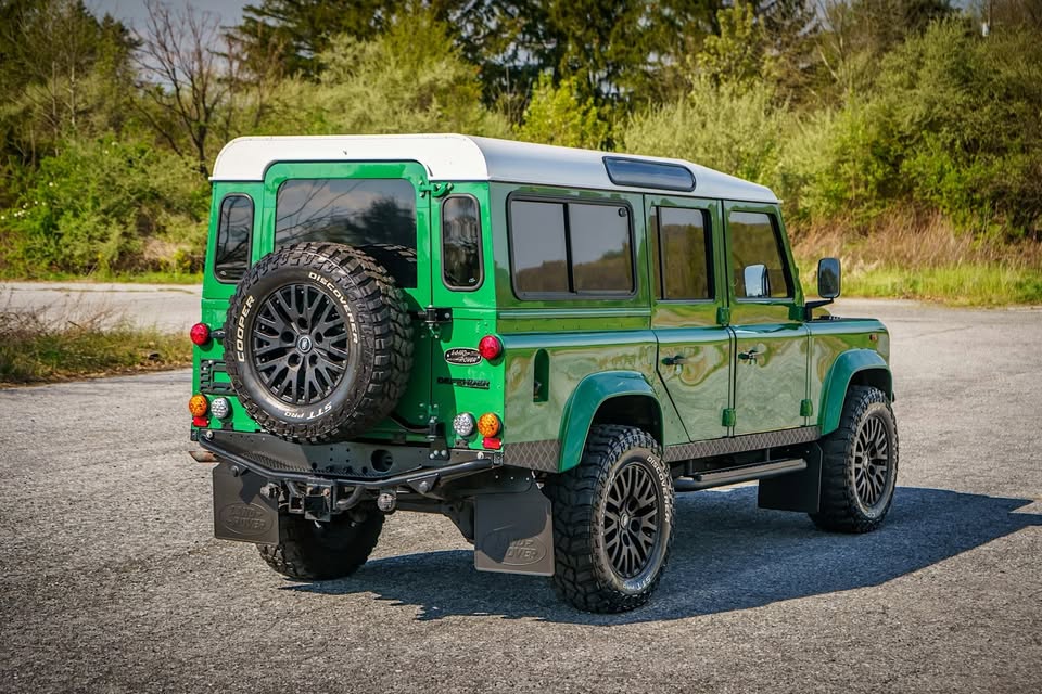 1989 Land Rover Defender 110 in Granite Bay, CA (photo 2) — photo 2