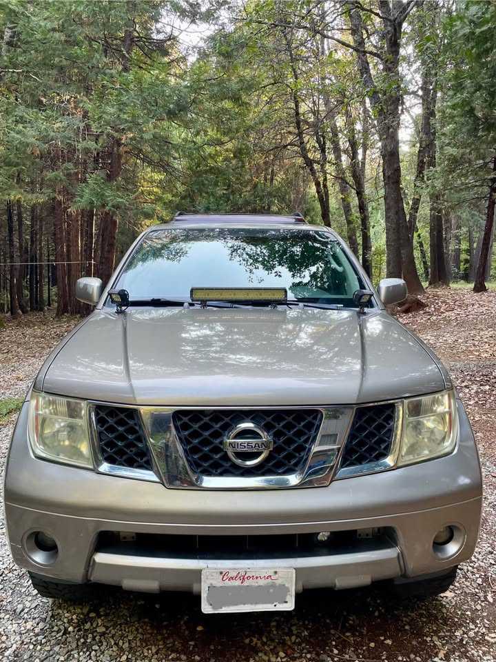 2005 Nissan Pathfinder · LE 4x4 runs strong in Nevada City, CA (photo 2) — photo 2